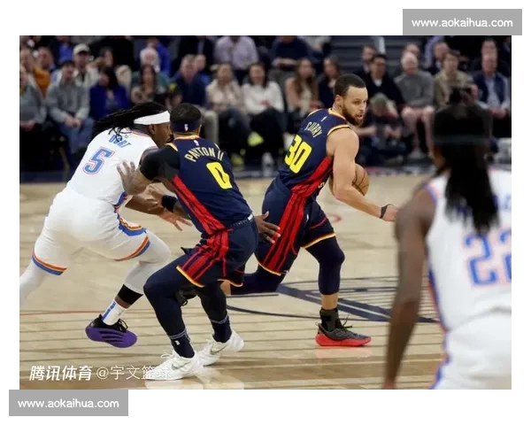 库里与波杰姆斯基 WNBA 赛场温情互动:师徒对话点燃跨界篮球热情 库里与波杰姆斯基 WNBA 赛场温情互动:师徒对话点燃跨界篮球热情