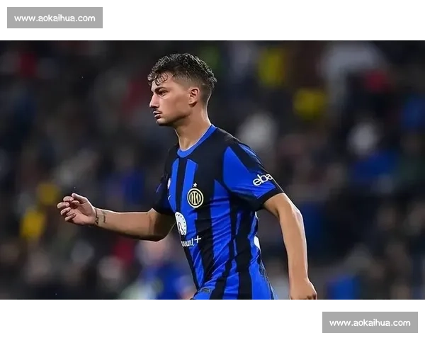 弗拉特西铁心留队 + 霍伊伦谈判关键!国米跟队记者 Filippo 曝转会双重博弈 弗拉特西铁心留队 + 霍伊伦谈判关键!国米跟队记者 Filippo 曝转会双重博弈